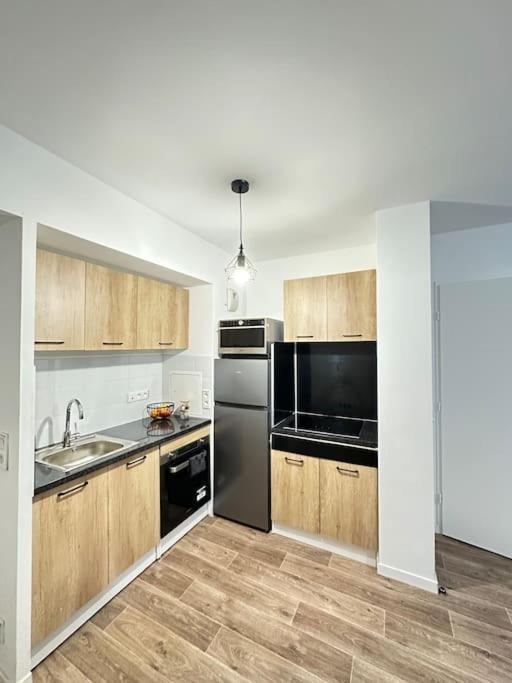 Cosy House A 6 Min Du Rer A Et Psa Appartement Carrières-sous-Poissy Buitenkant foto